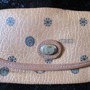 Accent On You Classic Floral Stamped Faux Leather Wallet w/Snap In Key Chain